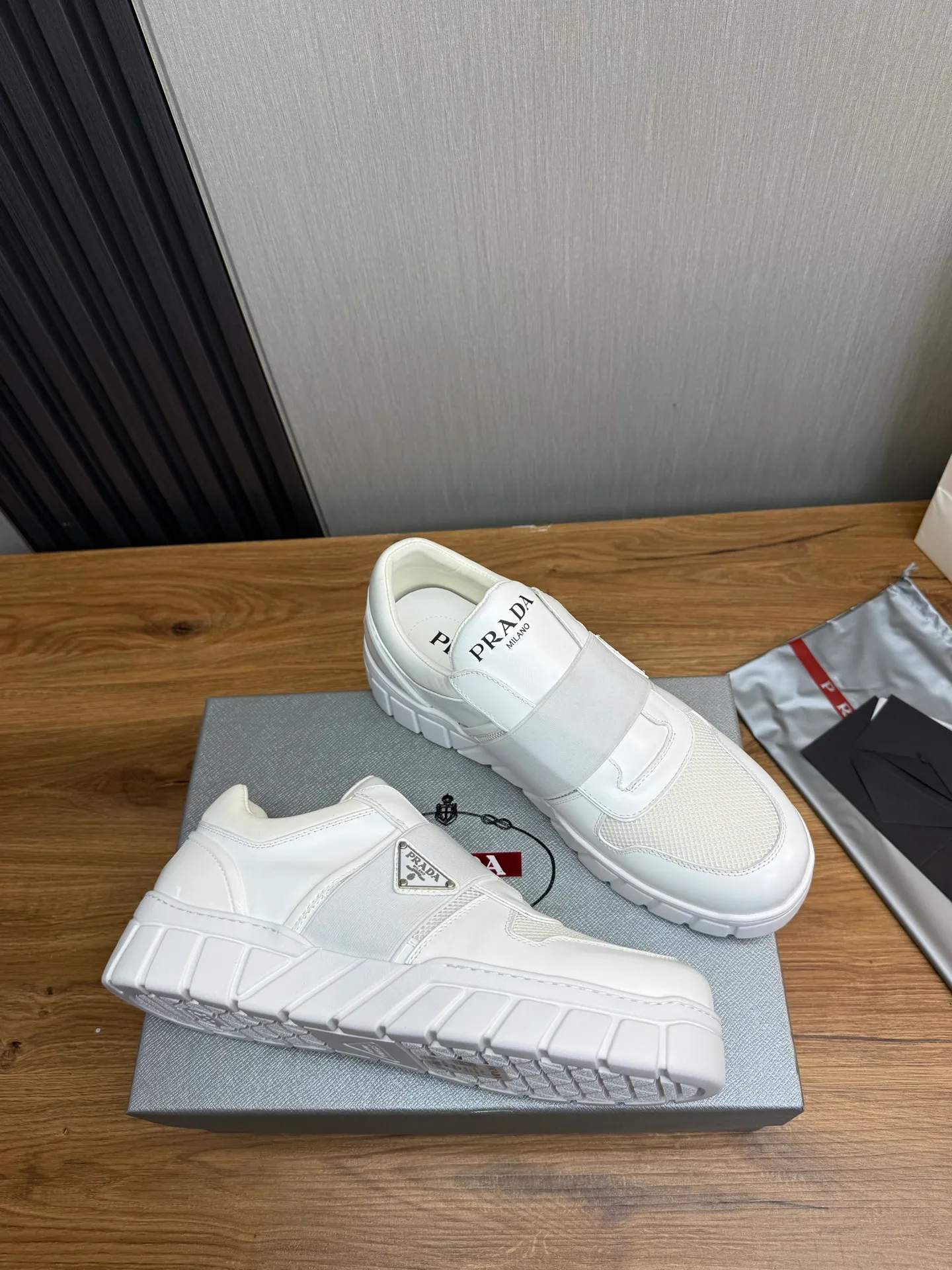 Men's shoes 560💰 [PRADA] Popular items in men's shoe counters, synchronized with the official website, 1 high-quality shipment ✔️Original cowhide + cowhide lining, 1🆚1 replica, original sole, 38-45 (45 customized, non-refundable)